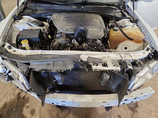 Photo 11 from auction – 2014 CHRYSLER 300 with VIN 2C3CCAAG2EH376227