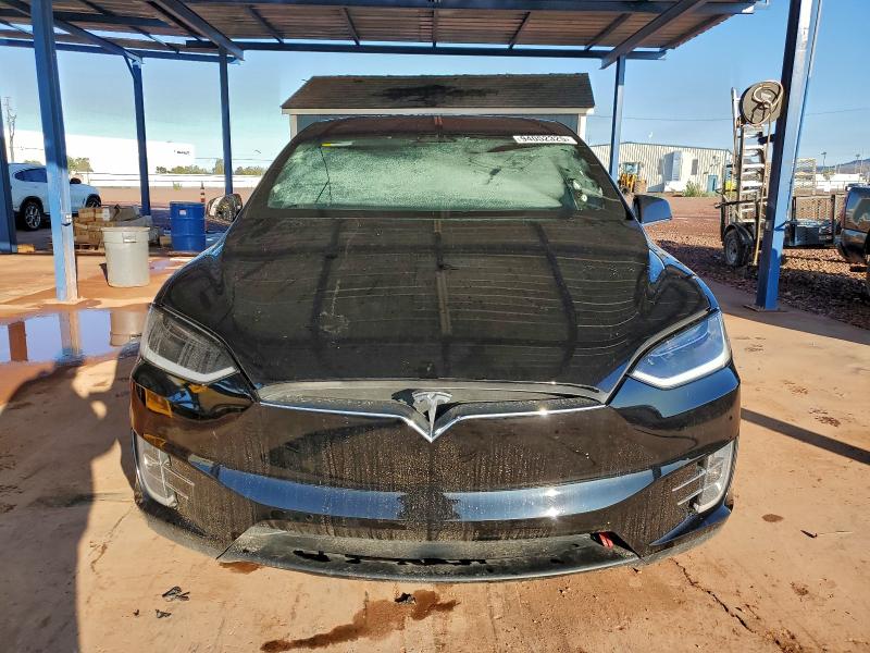 Photo 5 from auction – 2018 TESLA MODEL X with VIN 5YJXCAE21JF088243