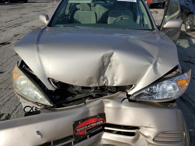 Photo 11 from auction – 2004 TOYOTA CAMRY LE with VIN 4T1BE32K34U901500