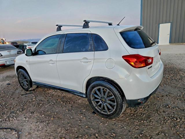 Photo 2 from auction – 2015 MITSUBISHI OUTLANDER with VIN 4A4AR3AU2FE015049