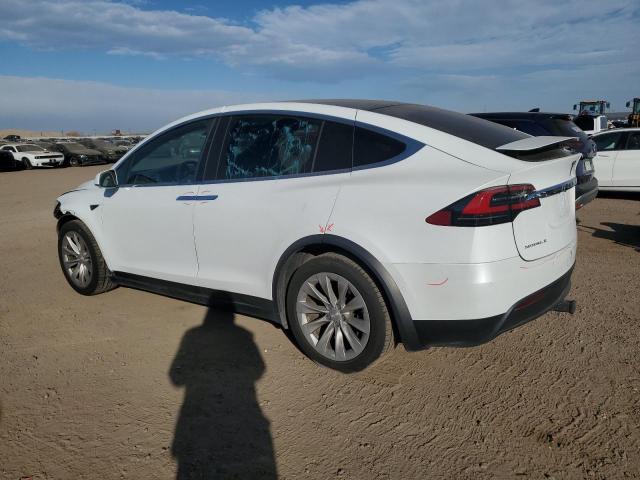 Photo 2 from auction – 2017 TESLA MODEL X with VIN 5YJXCDE29HF037956