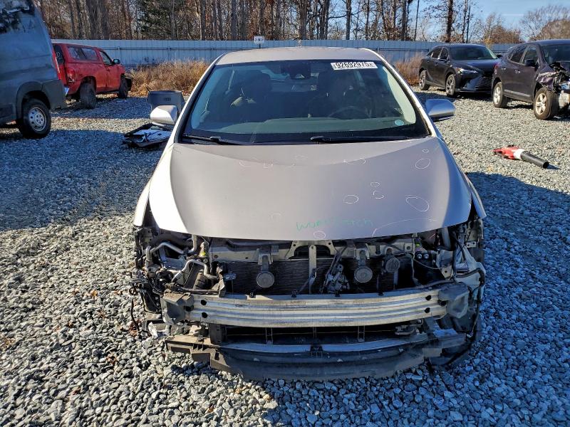 Photo 5 from auction – 2017 TOYOTA PRIUS PRIM with VIN JTDKARFP8H3061220