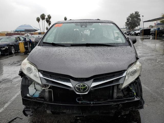 Photo 5 from auction – 2018 TOYOTA SIENNA with VIN 5TDYZ3DC1JS912231