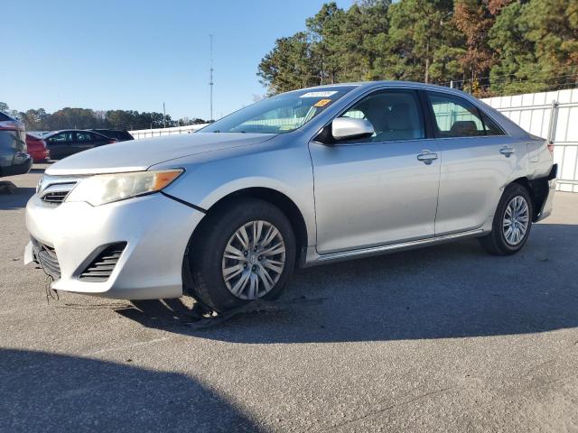 TOYOTA CAMRY BASE 2012 مع رقم تعريف المركبة 4T4BF1FK6CR261055 - صورة من المزاد