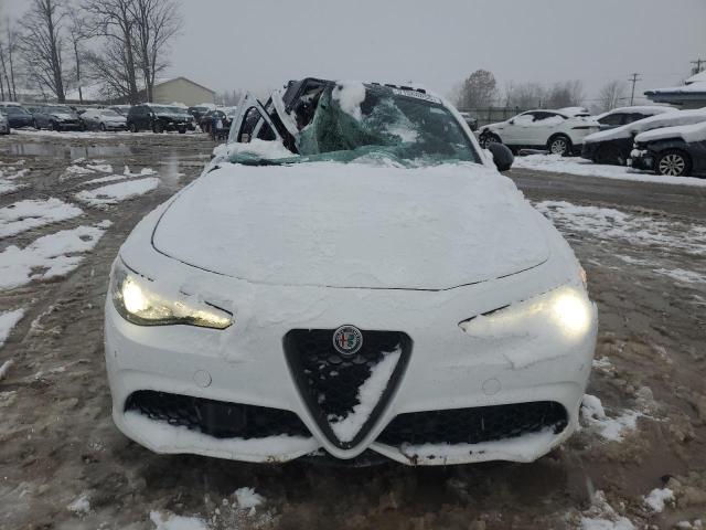 Photo 5 from auction – 2019 ALFA ROMEO GIULIA with VIN ZARFANAN7K7608371