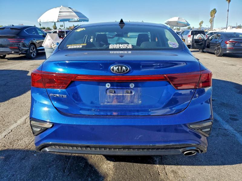 Photo 6 from auction – 2021 KIA FORTE FE with VIN 3KPF24AD6ME385218