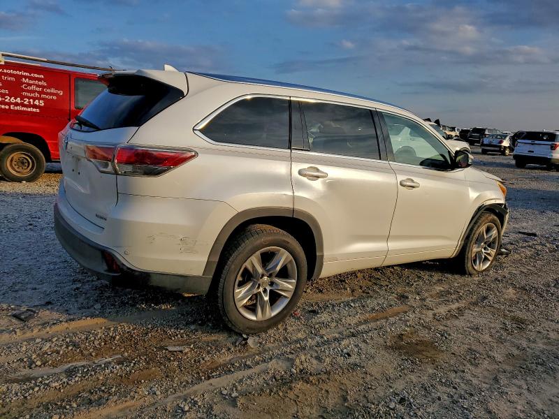 Photo 3 from auction – 2015 TOYOTA HIGHLANDER with VIN 5TDYKRFH1FS119907