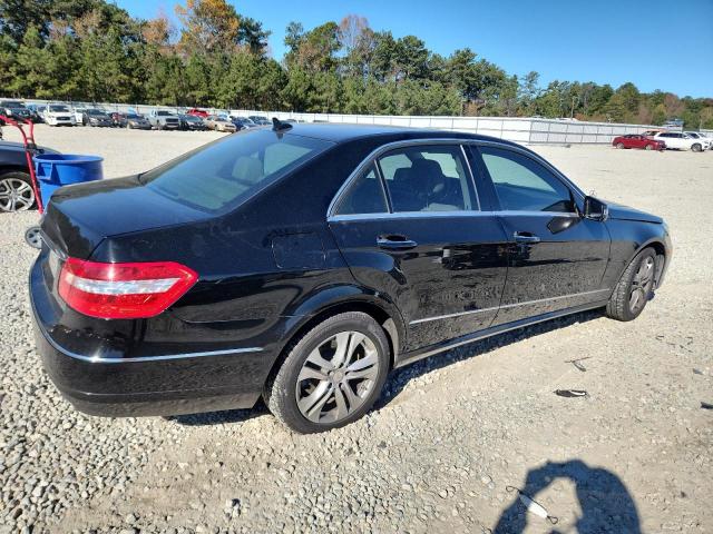 Photo 3 from auction – 2011 MERCEDES-BENZ E 350 with VIN WDDHF5GB9BA472965