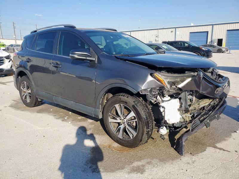 Photo 4 from auction – 2017 TOYOTA RAV4 XLE with VIN 2T3WFREV2HW372920