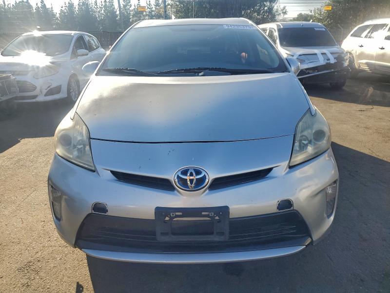 Photo 5 from auction – 2015 TOYOTA PRIUS with VIN JTDKN3DU8F0394915