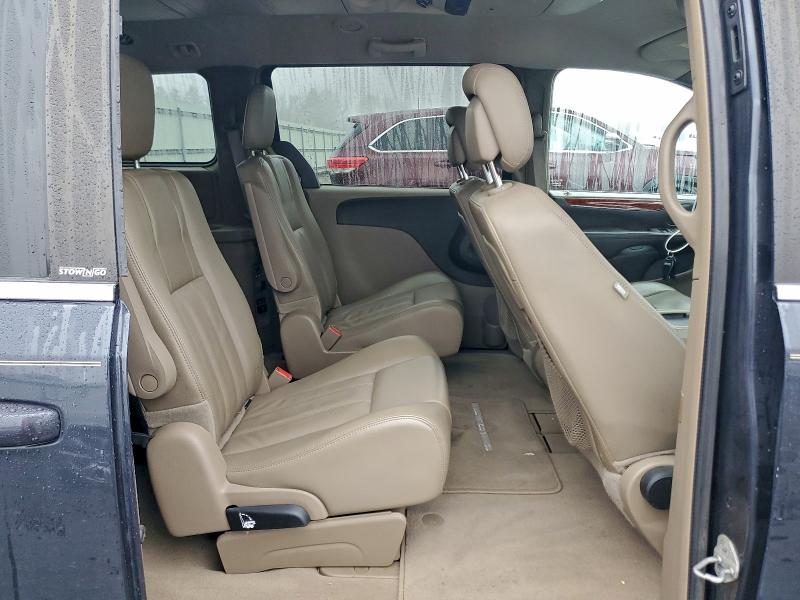Photo 11 from auction – 2013 CHRYSLER TOWN & COU with VIN 2C4RC1BG6DR714886