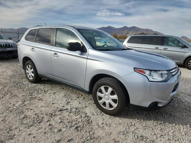 Photo 4 from auction – 2014 MITSUBISHI OUTLANDER with VIN JA4AD2A38EZ007787