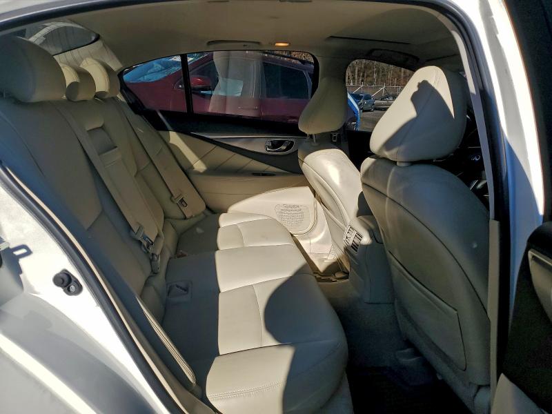 Photo 10 from auction – 2015 INFINITI Q50 BASE with VIN JN1BV7AR3FM421389