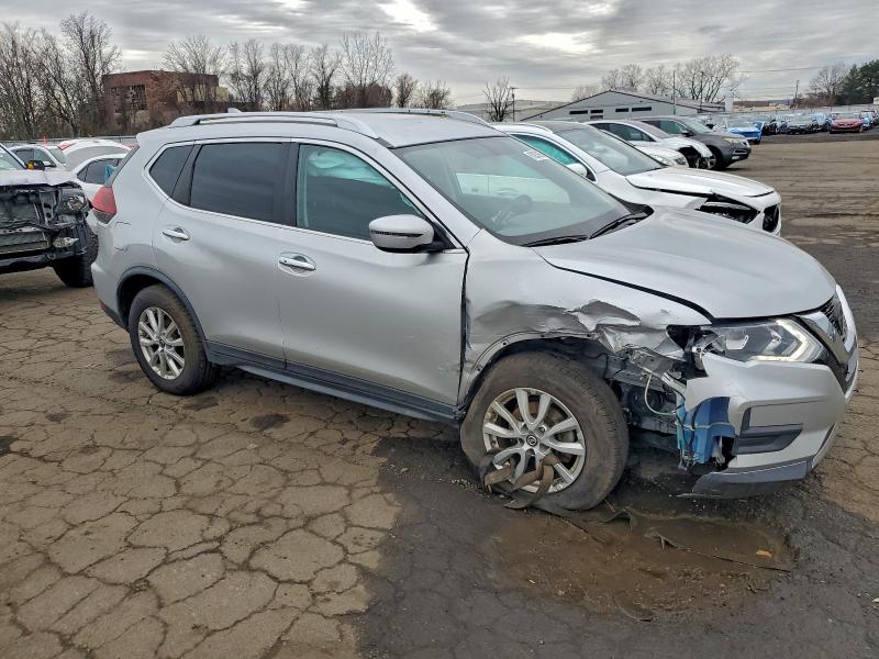 Photo 4 from auction – 2018 NISSAN ROGUE S with VIN KNMAT2MV8JP550035