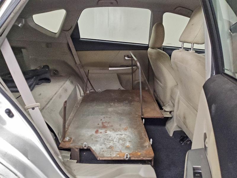 Photo 10 from auction – 2014 TOYOTA PRIUS V with VIN JTDZN3EU9E3334328