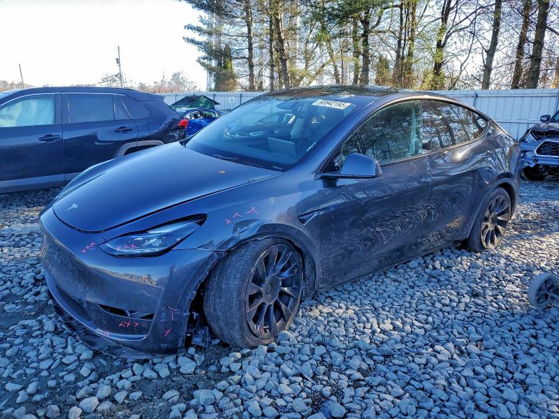 TESLA MODEL Y 2024 with VIN 7SAYGDEE2RA243544 - Photo from auction
