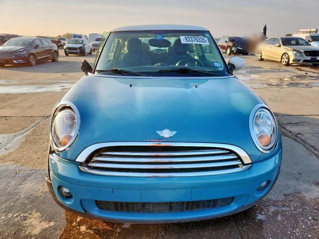 Photo 5 from auction – 2009 MINI COOPER with VIN WMWMF33539TZ20951