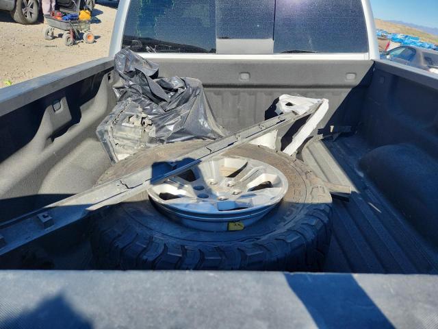 Photo 12 from auction – 2016 CHEVROLET SILVERADO with VIN 3GCUKSEC1GG227715