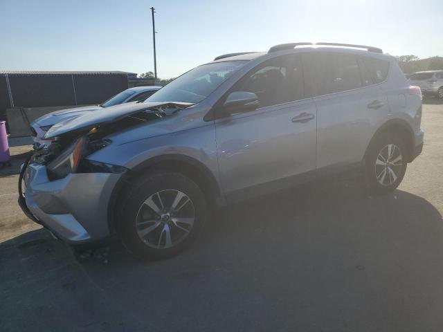 Photo 1 from auction – 2017 TOYOTA RAV4 XLE with VIN 2T3WFREVXHW352317
