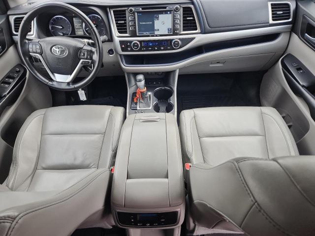 Photo 8 from auction – 2018 TOYOTA HIGHLANDER with VIN 5TDJZRFH7JS532520