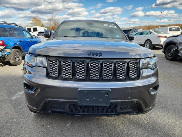 Photo 5 from auction – 2018 JEEP GRAND CHER with VIN 1C4RJFAG7JC319947