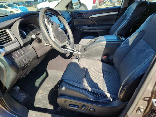 Photo 7 from auction – 2016 TOYOTA HIGHLANDER with VIN 5TDBKRFH1GS304370