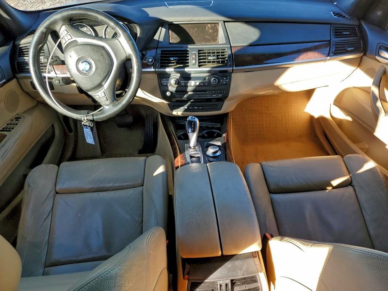 Photo 8 from auction – 2009 BMW X5 XDRIVE4 with VIN 5UXFE835X9L310331