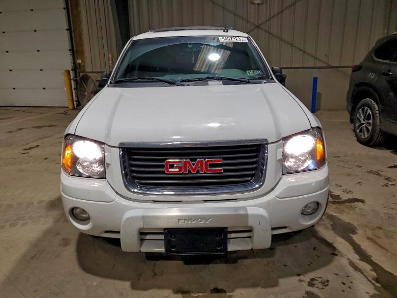 Photo 5 from auction – 2004 GMC ENVOY XUV with VIN 1GKET12S346183502