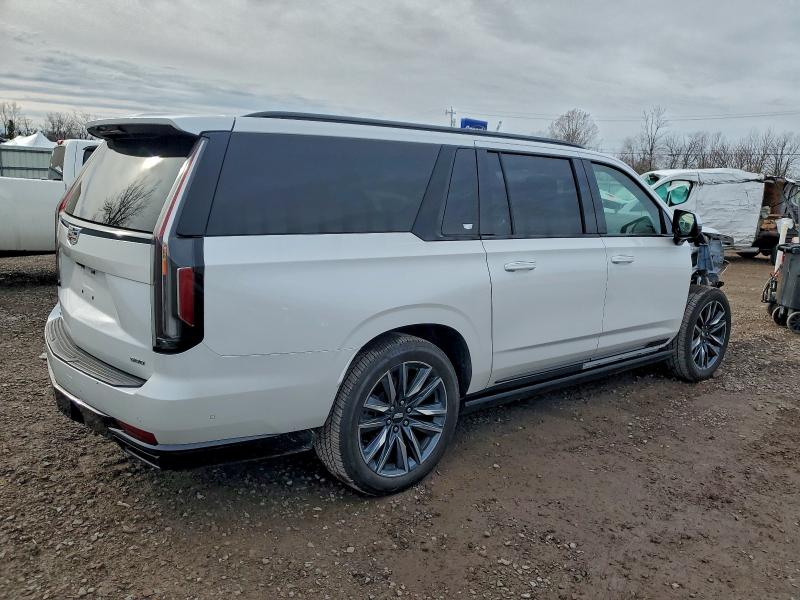 Zdjęcie 3 z aukcji – 2021 CADILLAC ESCALADE E z VIN 1GYS4PKL1MR275594