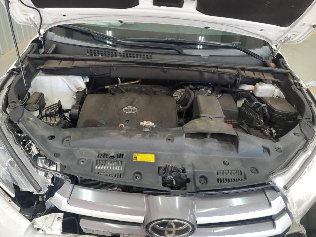 Photo 12 from auction – 2019 TOYOTA HIGHLANDER with VIN 5TDKZRFH1KS308844