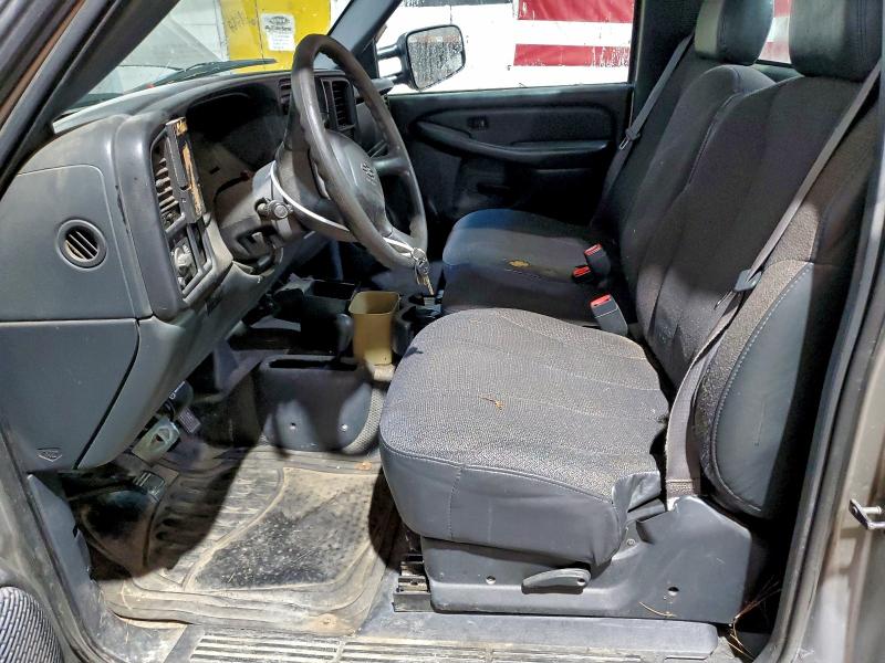 Фото 7 с аукциона – 2001 CHEVROLET SILVERADO с VIN 1GCHK24U91E228041