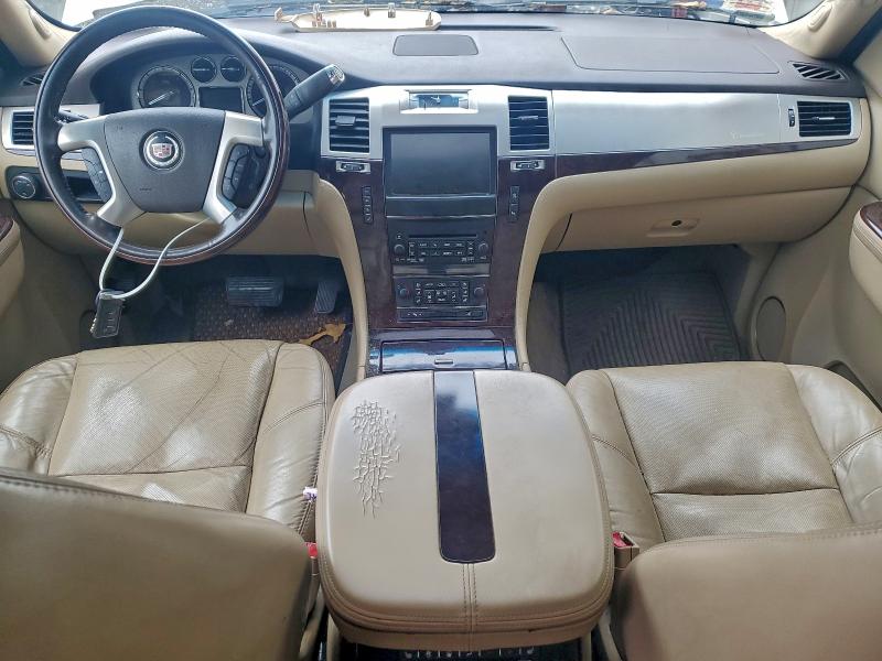 Photo 8 from auction – 2011 CADILLAC ESCALADE P with VIN 1GYS4CEF6BR143913