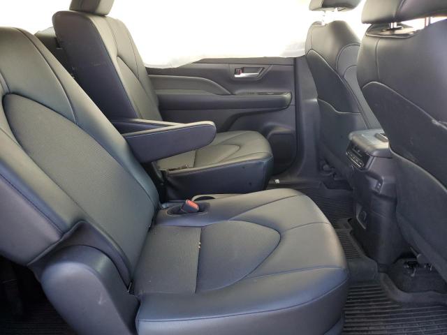 Photo 11 from auction – 2024 TOYOTA GRAND HIGH with VIN 5TDAAAB50RS014653