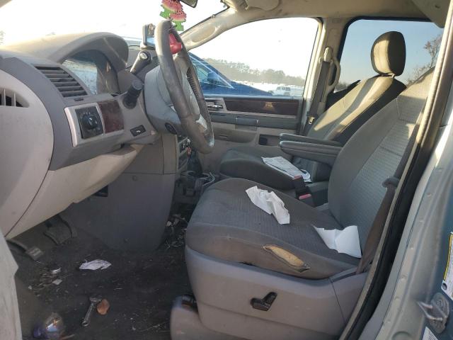 Photo 7 from auction – 2010 CHRYSLER TOWN & COU with VIN 2A4RR5D18AR230058