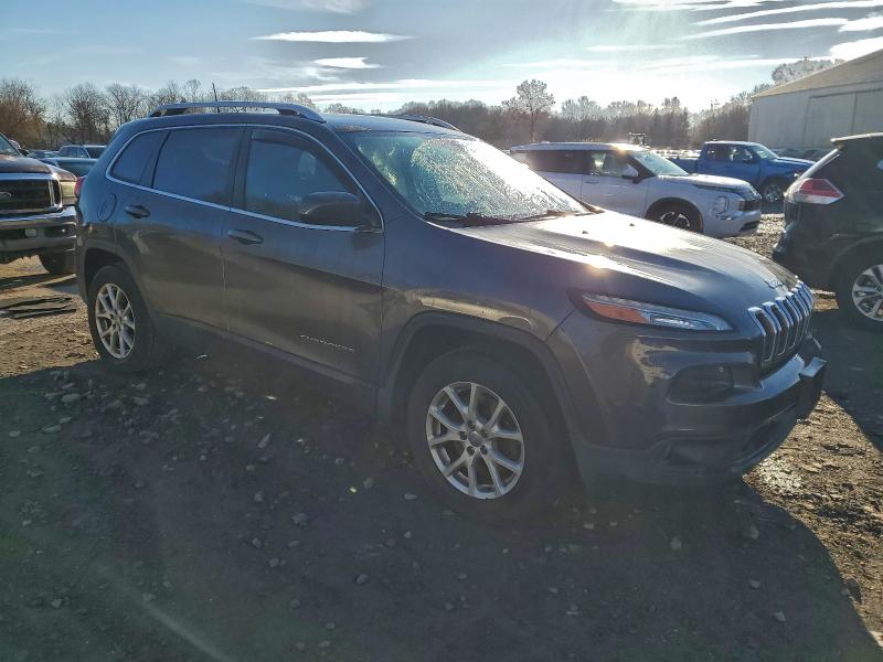 Photo 4 from auction – 2016 JEEP CHEROKEE L with VIN 1C4PJMCB2GW366677
