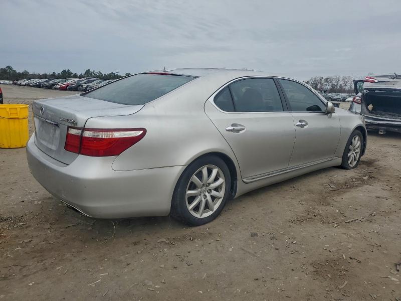 Photo 3 from auction – 2007 LEXUS LS with VIN JTHGL46F875015317
