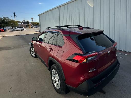 Photo 3 from auction – 2021 TOYOTA RAV4 LE with VIN 2T3H1RFV4MW158818