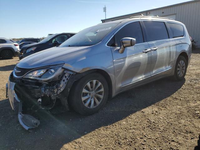 CHRYSLER PACIFICA T 2017 with VIN 2C4RC1BG4HR583107 - Photo from auction