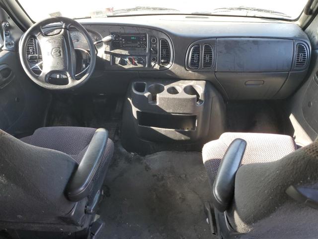 Photo 8 from auction – 2002 DODGE RAM WAGON with VIN 2B5WB35YX2K123867