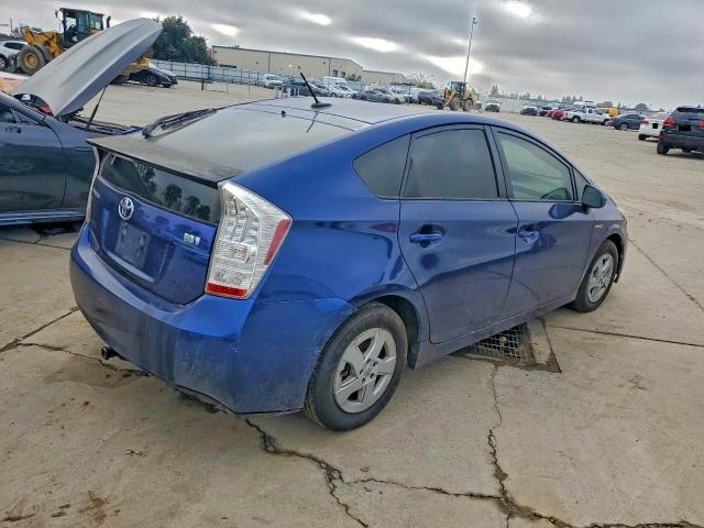Photo 3 from auction – 2011 TOYOTA PRIUS with VIN JTDKN3DU3B1419370