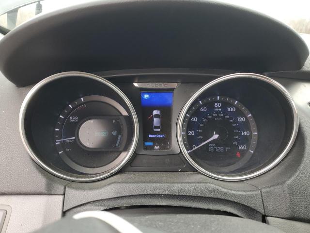 Photo 9 from auction – 2012 HYUNDAI SONATA HYB with VIN KMHEC4A47CA045954