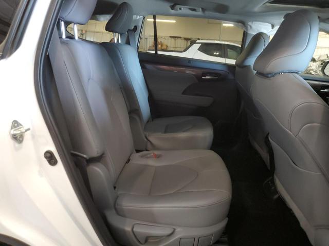 Photo 11 from auction – 2020 TOYOTA HIGHLANDER with VIN 5TDDZRBH3LS053372