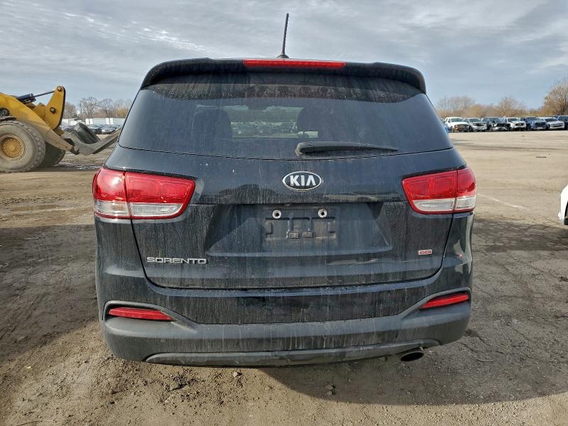 Photo 6 from auction – 2018 KIA SORENTO LX with VIN 5XYPG4A35JG363996