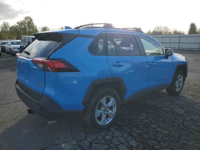 Photo 3 from auction – 2019 TOYOTA RAV4 XLE with VIN JTMRWRFV4KD036718