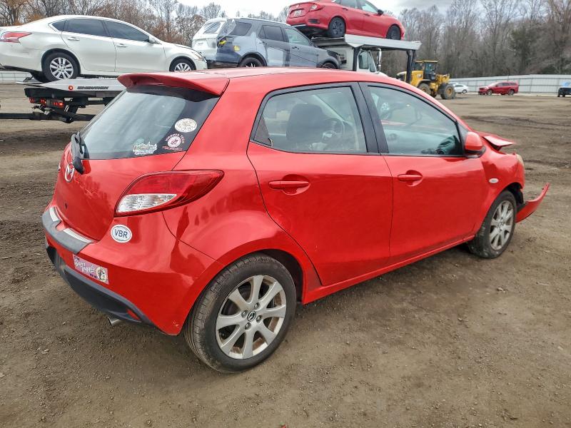 Photo 3 from auction – 2014 MAZDA MAZDA2 TOU with VIN JM1DE1LY6E0176102