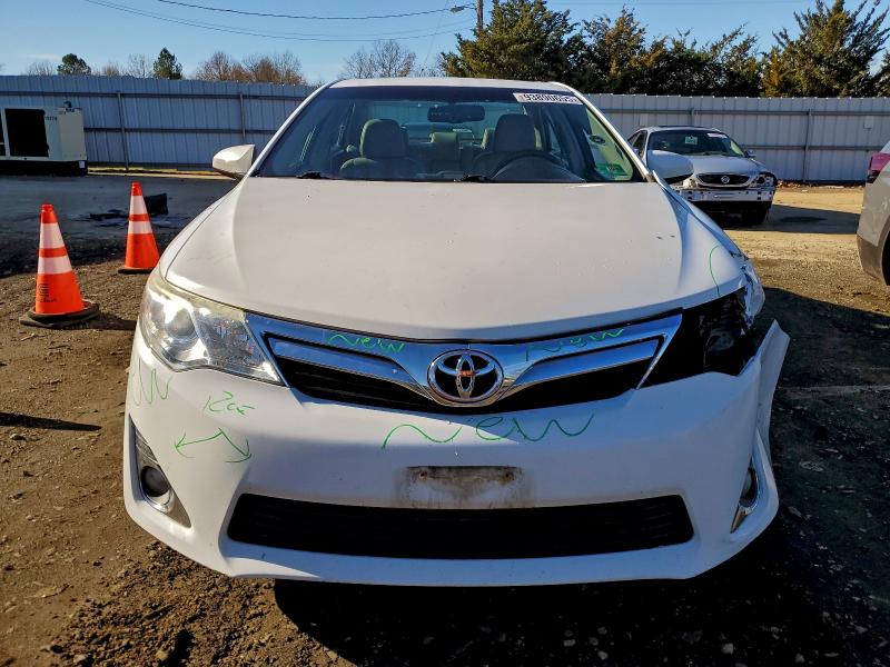 Photo 5 from auction – 2014 TOYOTA CAMRY SE with VIN 4T1BK1FK8EU540113