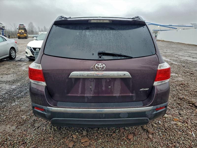 Photo 6 from auction – 2011 TOYOTA HIGHLANDER with VIN 5TDBK3EH2BS063958