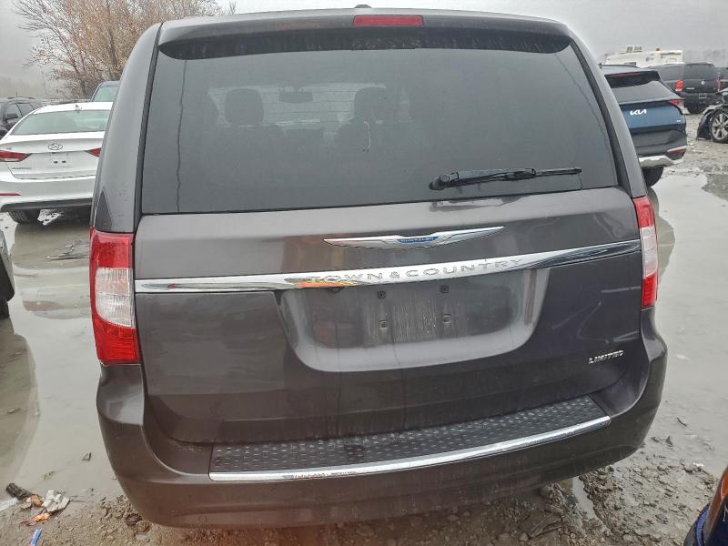 Photo 6 from auction – 2015 CHRYSLER TOWN & COU with VIN 2C4RC1GG7FR726850