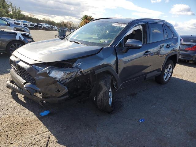 TOYOTA RAV4 XLE 2019 with VIN 2T3W1RFV7KC003587 - Photo from auction