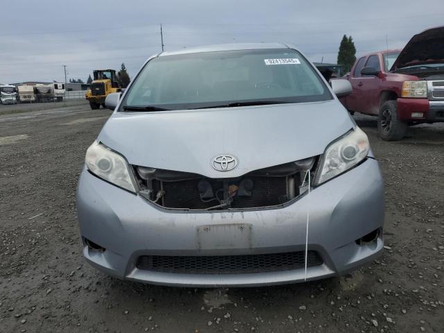 Zdjęcie 5 z aukcji – 2017 TOYOTA SIENNA LE z VIN 5TDKZ3DC5HS876754